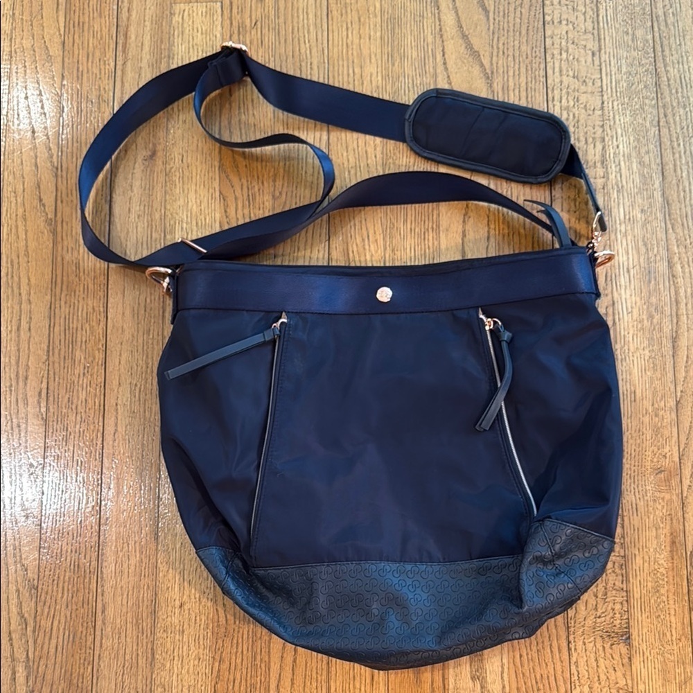 CALIA by Carrie Underwood Navy Women’s Gym / Training Bag — OS EUC